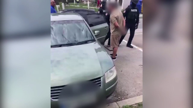 Bărbat căutat de autoritățile franceze, prins în Bacău. Și-a violat iubita și a încercat să o omoare