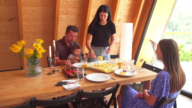 Secretele Branului. Ce se ascunde dincolo de traficul aglomerat și de gropile din vecinătatea castelului