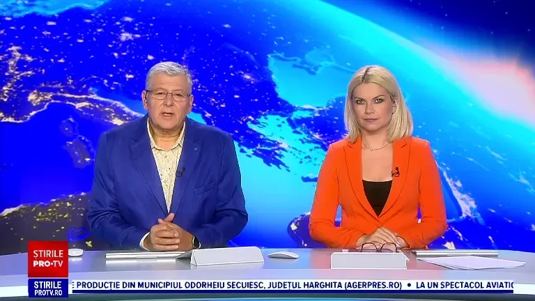 Invazie de păuni într-un oraș din statul Florida. Localnicii sunt exasperați