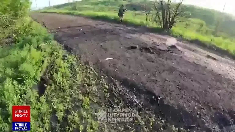 Armata lui Putin a schimbat strategia, după ce a suferit pierderi uriașe în Ucraina. Cum încearcă rușii să reziste pe front