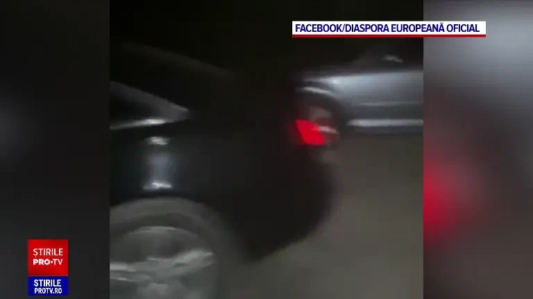 Imagini din interiorul mașinii distruse de un buștean căzut dintr-un TIR. Cine se afla în autoturismul distrus