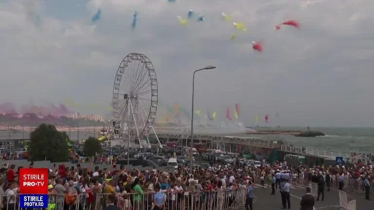 Ziua Marinei Române. Peste 3.000 de militari, 15 nave de război, avioane de luptă și elicoptere au defilat la Constanța