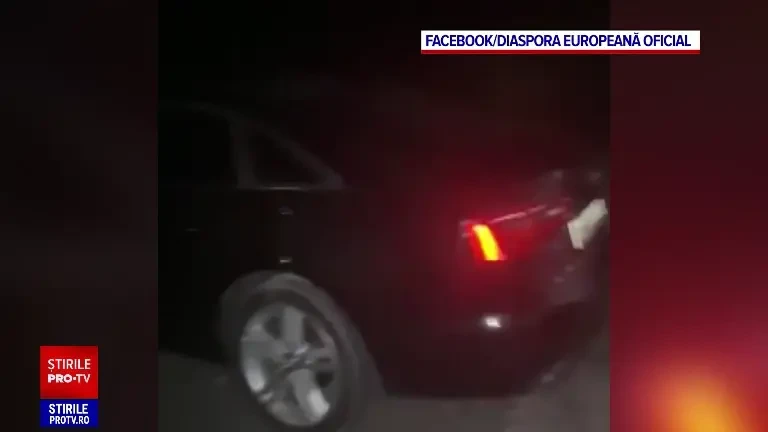 Cine se afla în autoturismul distrus de un buștean căzut dintr-un TIR, în Brașov. Imagini din interiorul mașinii