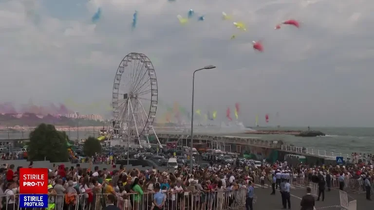 Ziua Marinei Române. Peste 3.000 de militari, 15 nave de război, avioane de luptă și elicoptere au defilat la Constanța