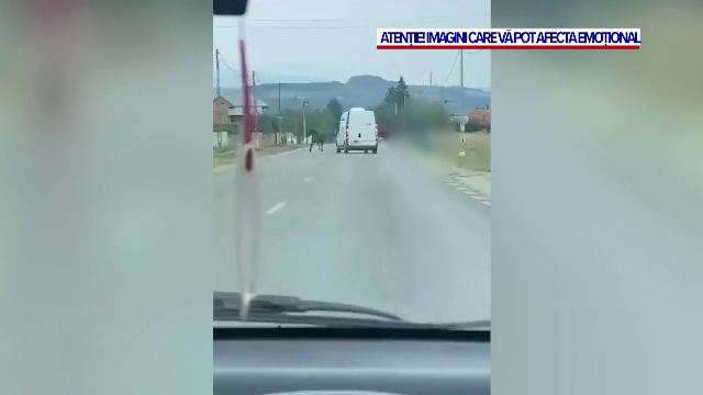 O dubă care mergea în zig-zag pe un drum din Gorj a omorât un biciclist. Ce se întâmplase cu șoferul