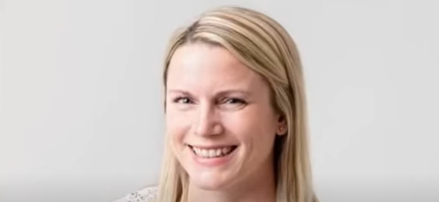 „Tati, nu pot să o trezesc pe mami”. O cunoscută înotătoare a fost găsită moartă de fiica ei, în vârstă de 4 ani