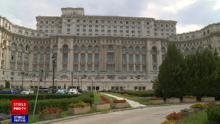 Parlamentarii vor cheltui aproape 3 milioane euro pentru reparații și securitate la Casa Poporului. Ar vrea și un heliport