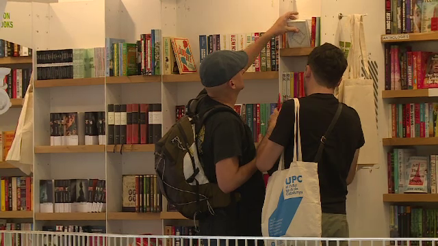 De ce nu mai cumpără românii cărți: ”Toată lumea e lovită”. România avea oricum cea mai mică piață de carte din Europa