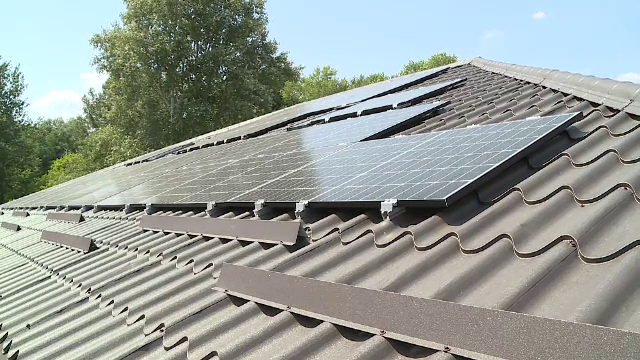 Apar listele cu firmele eligibile pentru programul ”Casa Verde”. La ce trebuie să fie atenți oamenii: ”Toate sunt chinezești”