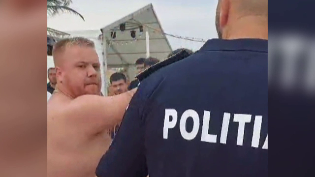 Cine sunt „bombardierii” care s-au luat la bătaie cu jandarmii la Costinești. Doi au un trecut infracțional