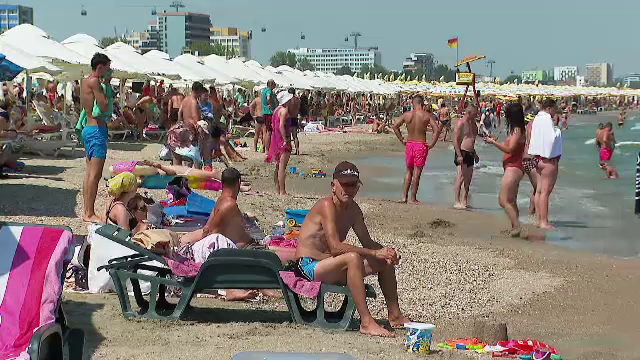 Începe programul ”Litoralul pentru toți”. Cum poți merge la mare cu 35 de lei pe noapte