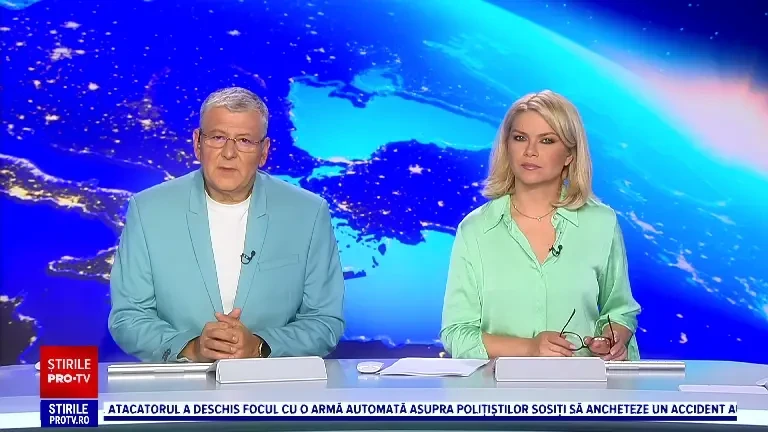 Caz șocant în SUA. O groapă uriașă, apărută din senin pe șosea, a înghițit o mașină în care se afla o femeia și un bărbat