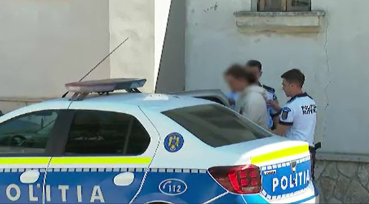 Filmul complet al evenimentelor care au dus la accidentul rutier din 2 Mai, în care șoferul de 19 ani a ucis doi tineri