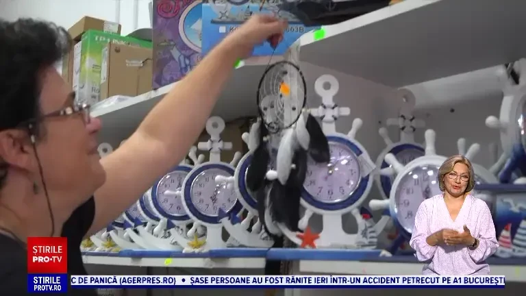 Câți bani scot din buzunar turiștii pentru suveniruri. Unii lasă un sfert din bugetul de vacanță pe astfel de amintiri