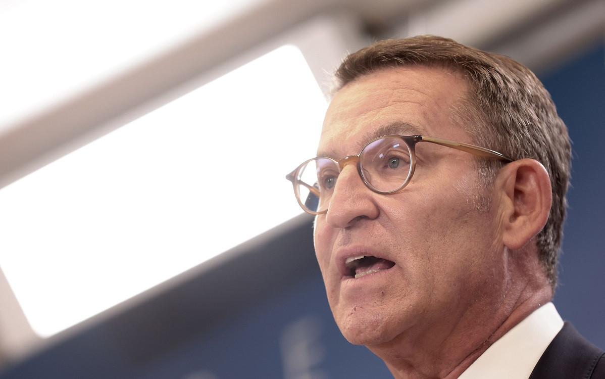 Regele Spaniei l-a desemnat pe liderul dreptei, Alberto Nunez Feijoo, candidat la funcţia de prim-ministru