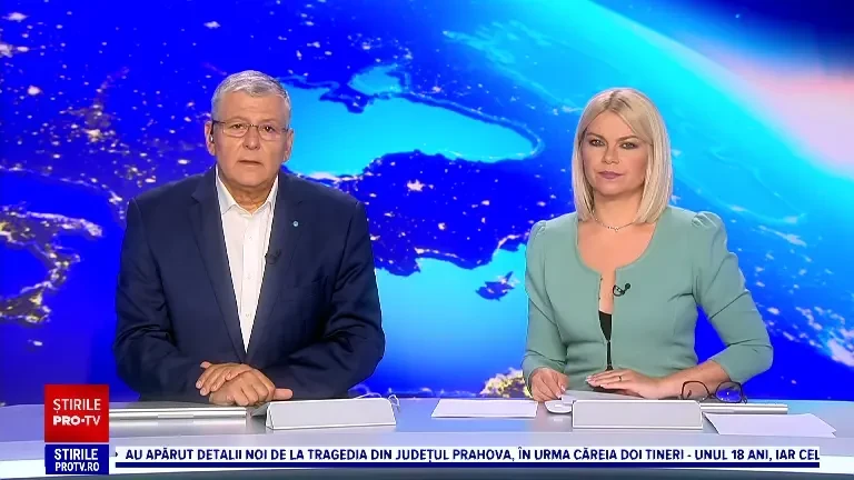 Un tânăr și-a făcut praf mașina pe podul Basarab din București. Ar fi avut viteză și a pierdut controlul volanului