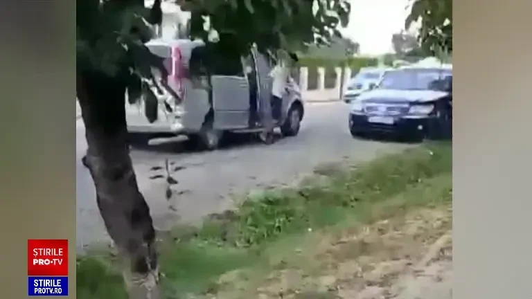 Focuri de armă în Vaslui. Polițiștii au intervenit în forță pentru a opri o reglare de conturi: ”Văleu, trage poliția!”