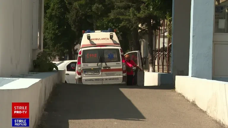 Cum și-au dat seama medicii, într-un final, că femeia care venise să se opereze de hernie este însărcinată. „Avea burta mare”