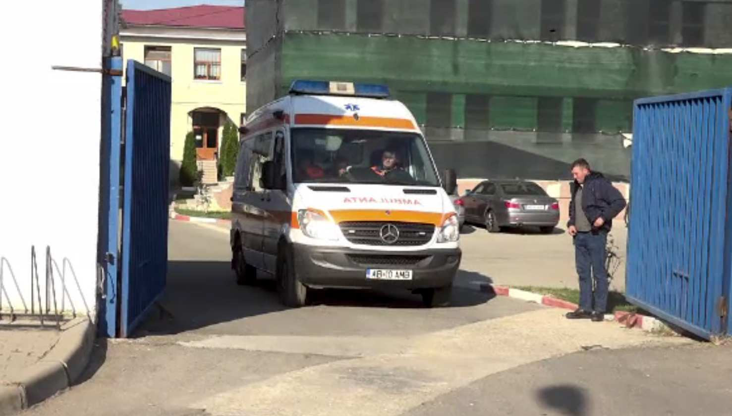 Un nou accident de muncă în județul Alba. O femeie și-a prins părul într-o freză din Fabrica de Armament Cugir