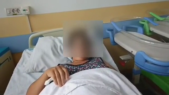 Cum se apără medicii în cazul femeii care a născut în timpul operației de hernie. „O trimitem la ginecolog pe fiecare femeie”