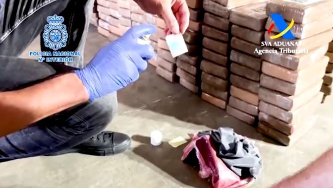 Captură record de 9,5 tone de cocaină, în Ecuador. Cum erau ascunse drogurile | VIDEO