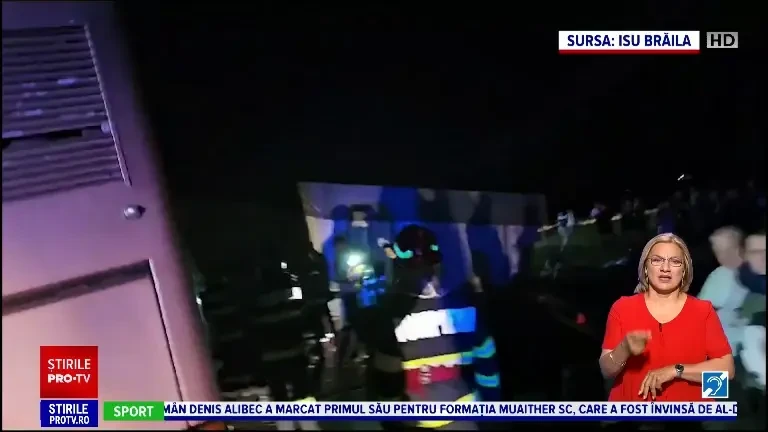 Plan roşu de intervenţie activat în judeţul Brăila. Autocar cu peste 72 de pasageri implicat într-un accident grav