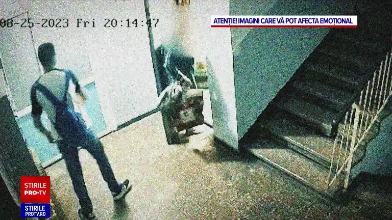 Momentul în care un individ agresează sexual în lift o femeie. Imaginile șocante surprinse de camerele de supraveghere VIDEO