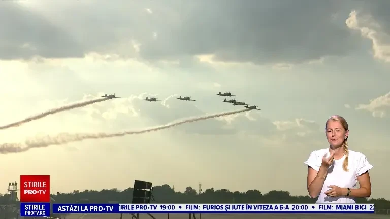 Mii de oameni s-au bucurat de show-ul aviatic de la Băneasa. „Este excelent, ne place tare mult”