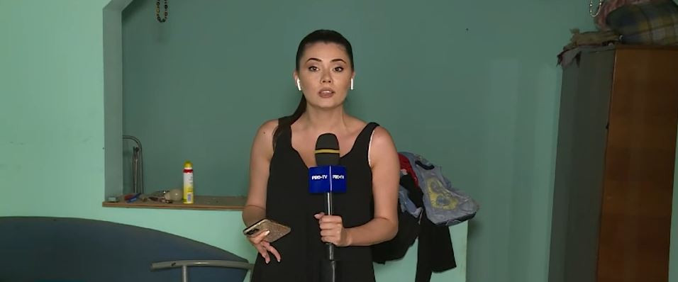 Echipa Știrile PRO TV a intrat în casa unei familii din Crevedia. Locuiau la aproape un kilometru de locul exploziei | VIDEO
