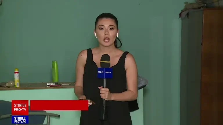 Echipa Știrile PRO TV a intrat în casa unei familii din Crevedia. Locuiau la aproape un kilometru de locul exploziei | VIDEO