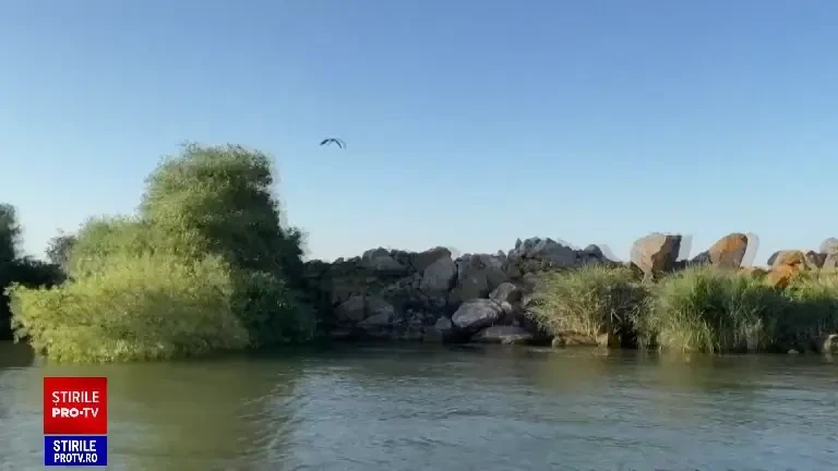 O barcă cu opt persoane la bord s-a răsturnat în Dunăre. Femeia care o conducea, rezultat pozitiv la Drugtest