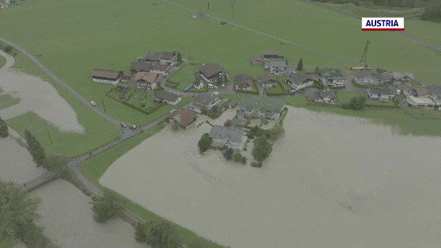 Italia, Slovenia și Austria au fost lovite de ploi abundente și temperaturi scăzute