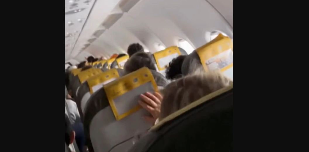 Un video cu turbulențe uriașe pe o cursă spre Barcelona a devenit viral