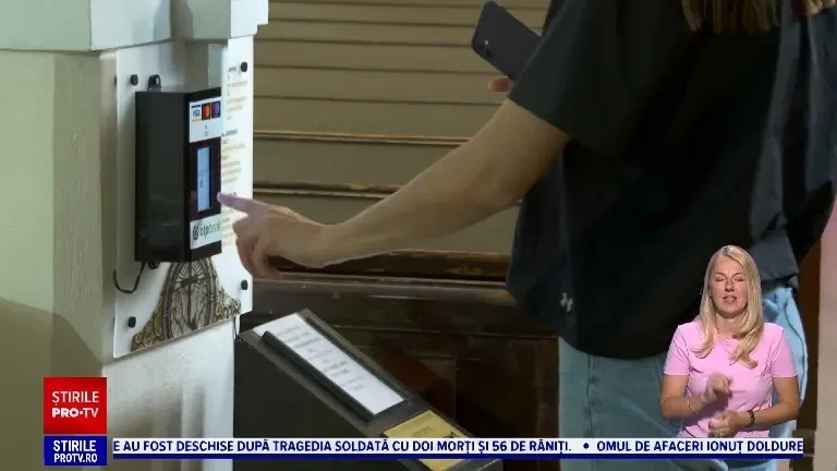 Reacția unei turiste spaniole când a văzut că o biserică din România are POS la cutia milei