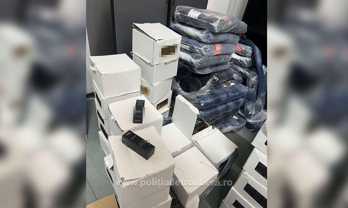 Cu ce a încercat să intre în România un turc de 19 ani. Cutiile erau în cala autocarului