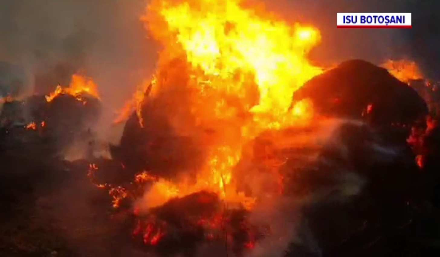 Individ din Botoșani, supărat pe părinți, a dat foc la șură. Pompierii s-au luptat șase ore cu flăcările