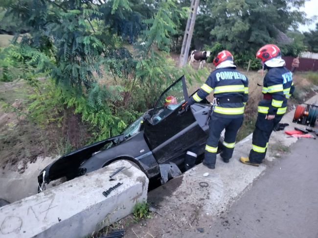 Un copil de un an și doi adulți au murit într-un grav accident în Botoșani. Un băiat de 10 ani a fost rănit. FOTO