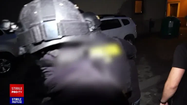Suspectul înșelăciunilor cu mașini din Germania, prins în România, după două săptămâni în care s-a ascuns. Ce l-a dat de gol