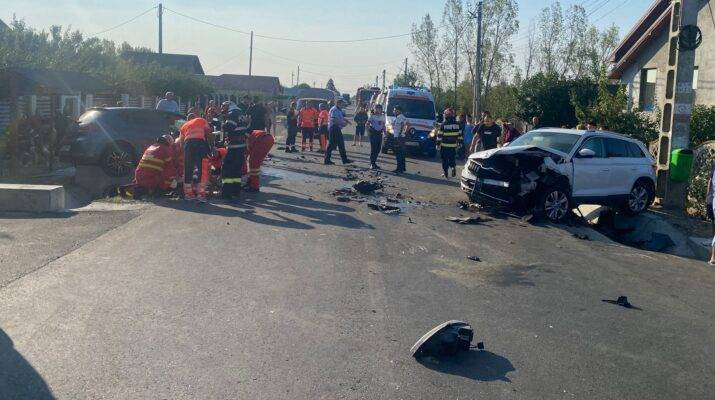 Încă un șofer sub înfluența substanţelor psihoactive face victime. Un mort și 4 răniți într-un accident cumplit, în Olt. FOTO
