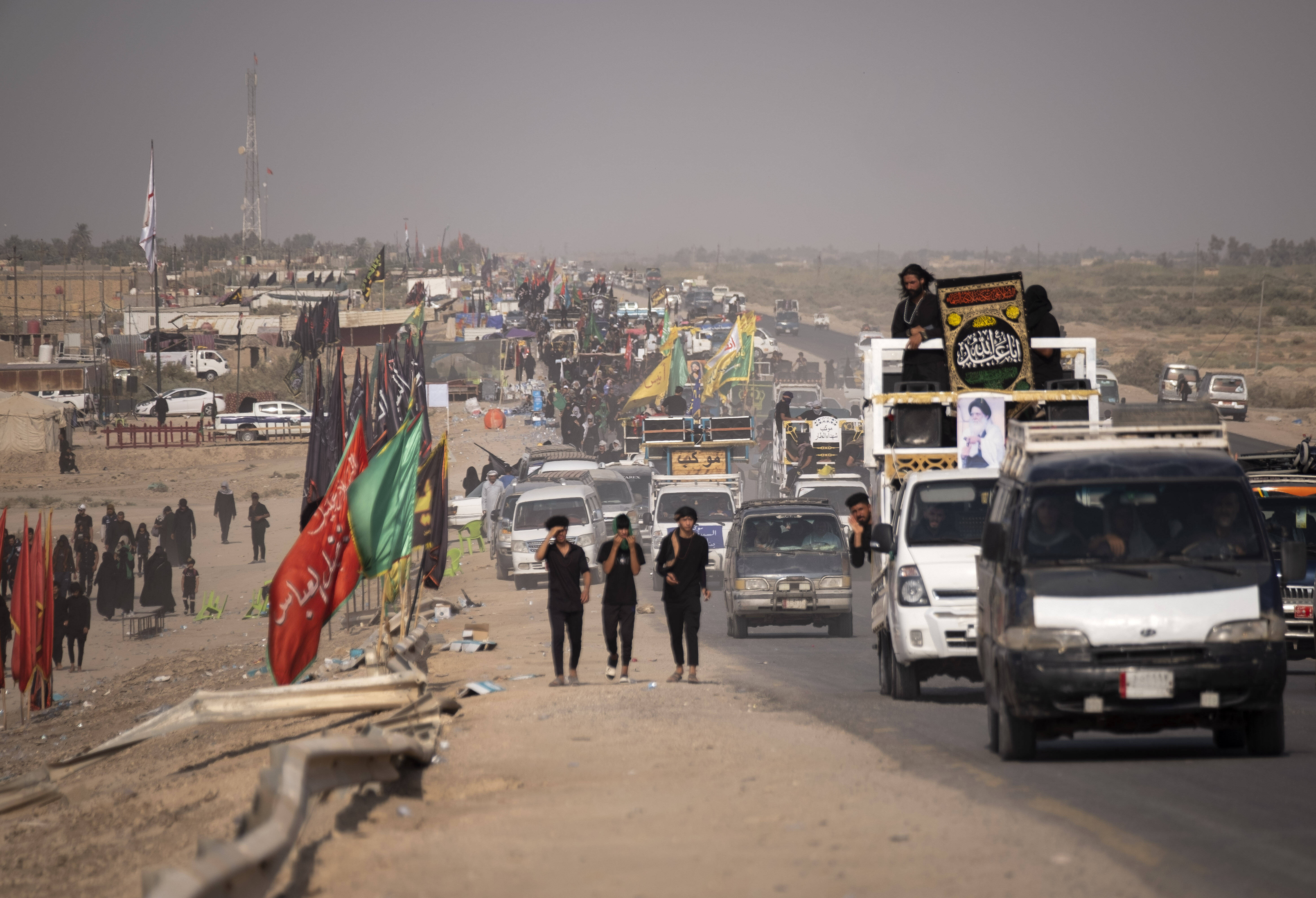 Accident cu 18 morți în Irak, după ce două microbuze cu pelerini s-au ciocnit. Zeci de pelerini au murit și în zilele trecute