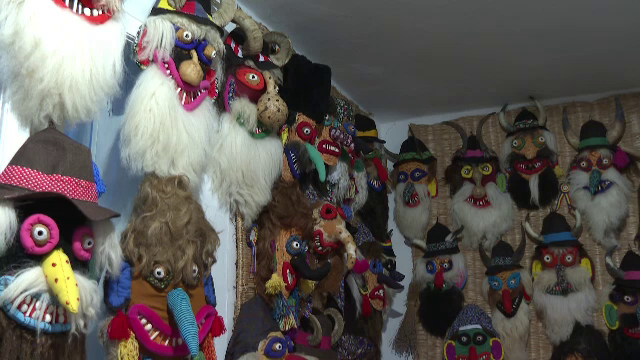 Românii au putut să-și cunoască moștenirea în Noaptea Muzeelor la Sate. De unde provin măștile folosite în serialul Lucifer