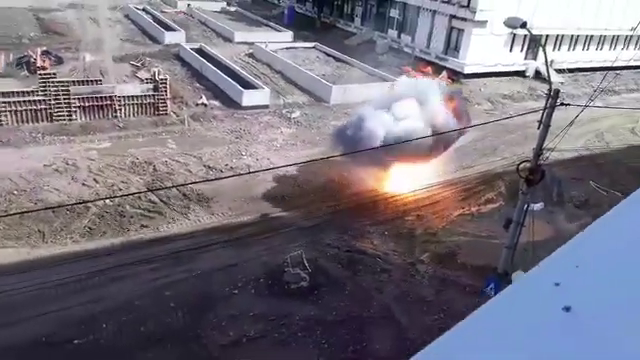 Explozii pe un șantier din Onești. Mai multe echipaje de pompieri au intervenit