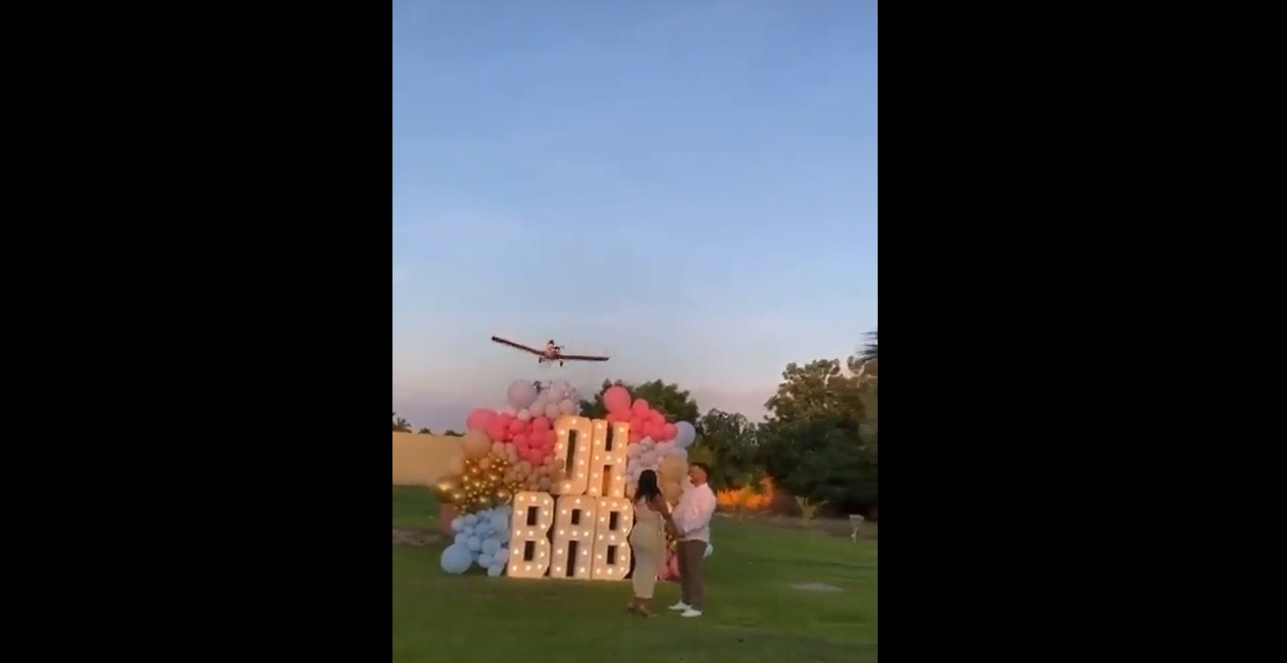 Momentul terifiant în care un avion se prăbușește la petrecerea de dezvăluire a sexului unui copil. Pilotul a murit | VIDEO