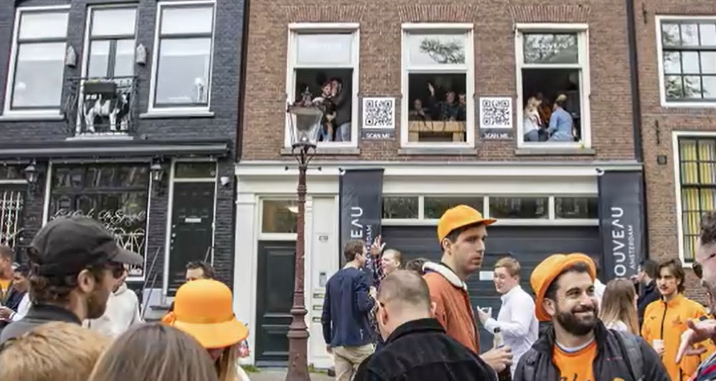 Detalii șocante ies la iveală despre excursia de inițiere a unor studenți olandezi la București. Ce misiuni imorale aveau