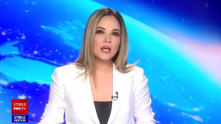 Un copac s-a prăbușit peste un bărbat de 78 de ani, în Capitală. Victima a fost transportată la spital