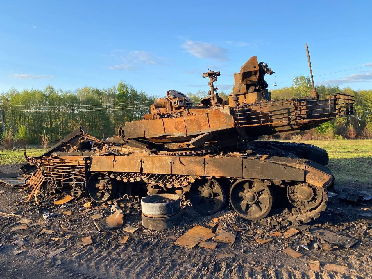 Specialist: Rusia „disperată” să arate că poate doborî tancurile occidentale „sofisticate” | Video