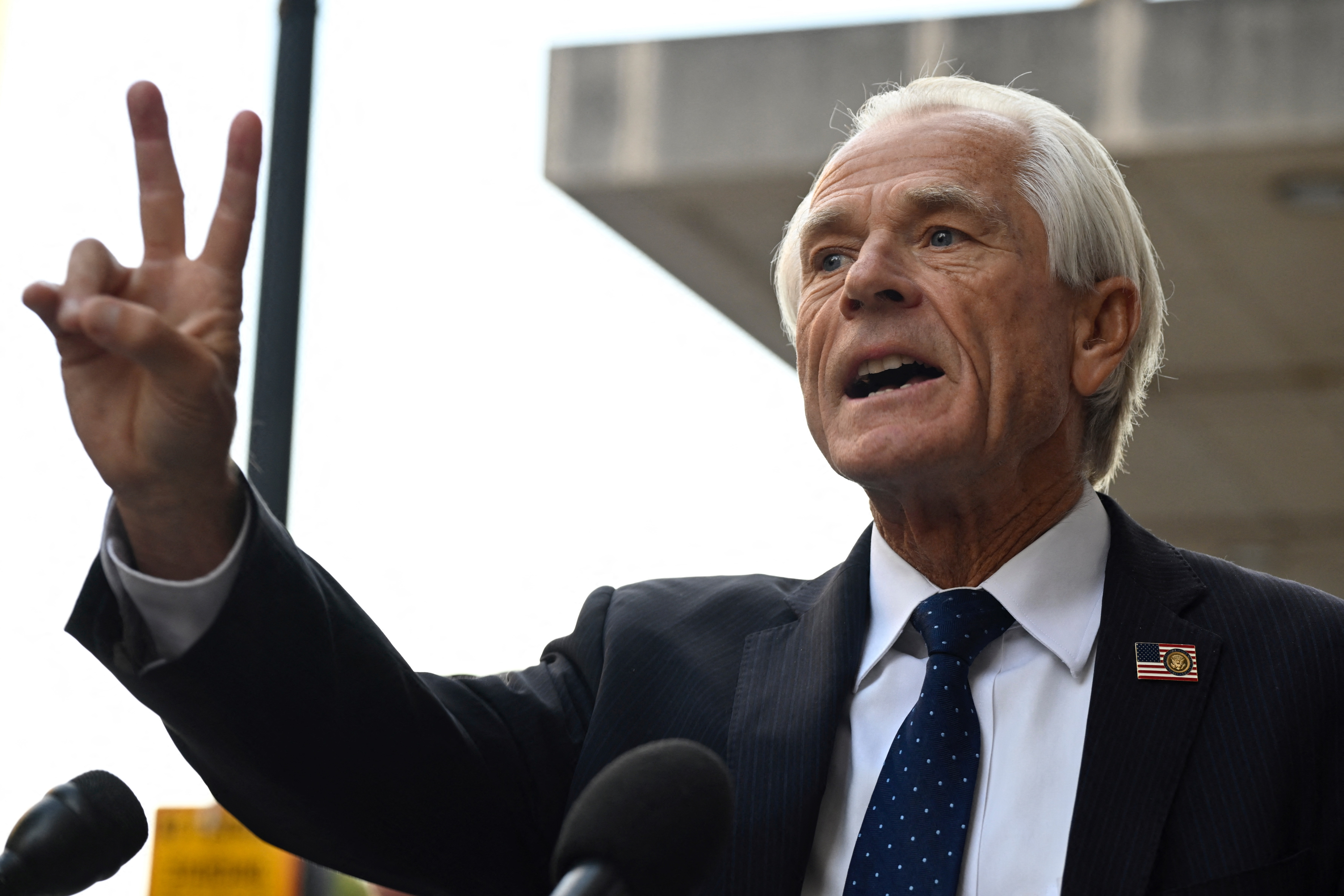 Fostul consilier al lui Trump, Peter Navarro, a fost condamnat pentru sfidarea Congresului