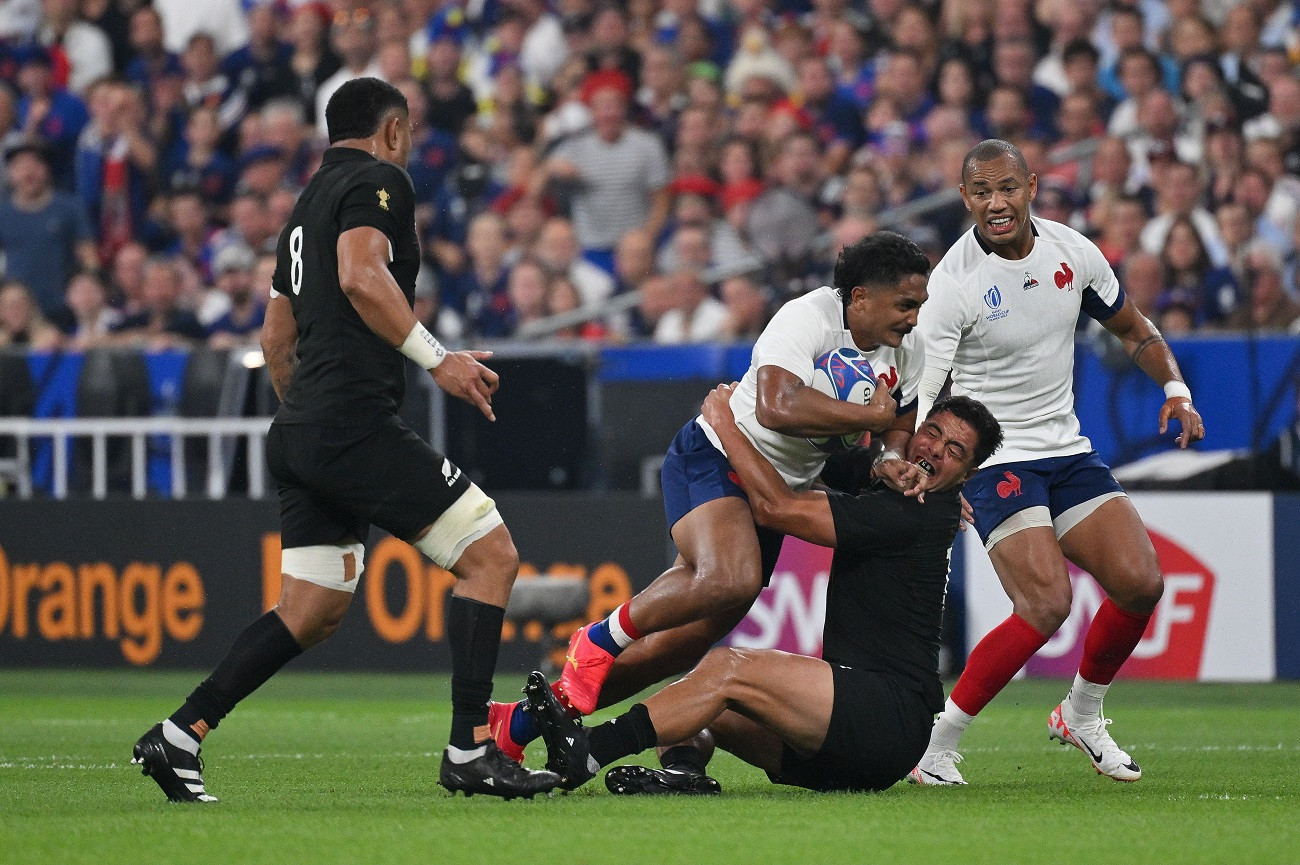 Franța a învins Noua Zeelandă în meciul de deschidere al Cupei Mondiale de rugby. Macron, huiduit pe "Stade de France"