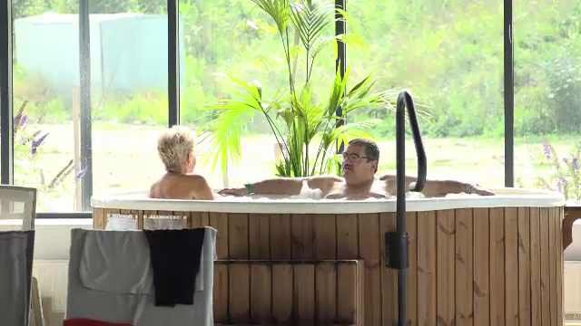 Ocna Mureș revine la viață după ce vechea bază de tratamente a fost demolată. Complexul atrage mii de turiști din țară