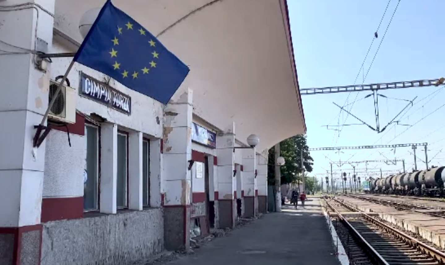 Fată de 17 ani, violată în tufișurile din zona gării Câmpia Turzii. Nimeni nu i-a auzit strigătele de ajutor